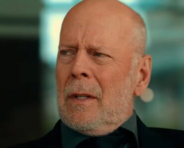 “Mi ritiro per la malattia”. Bruce Willis choc, addio cinema: “Non mi permette di recitare”