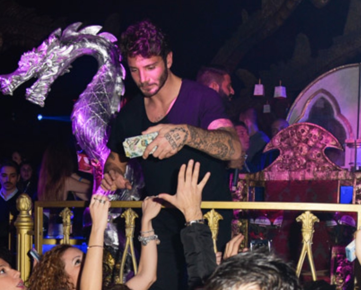 stefano de martino cachet serata discoteca